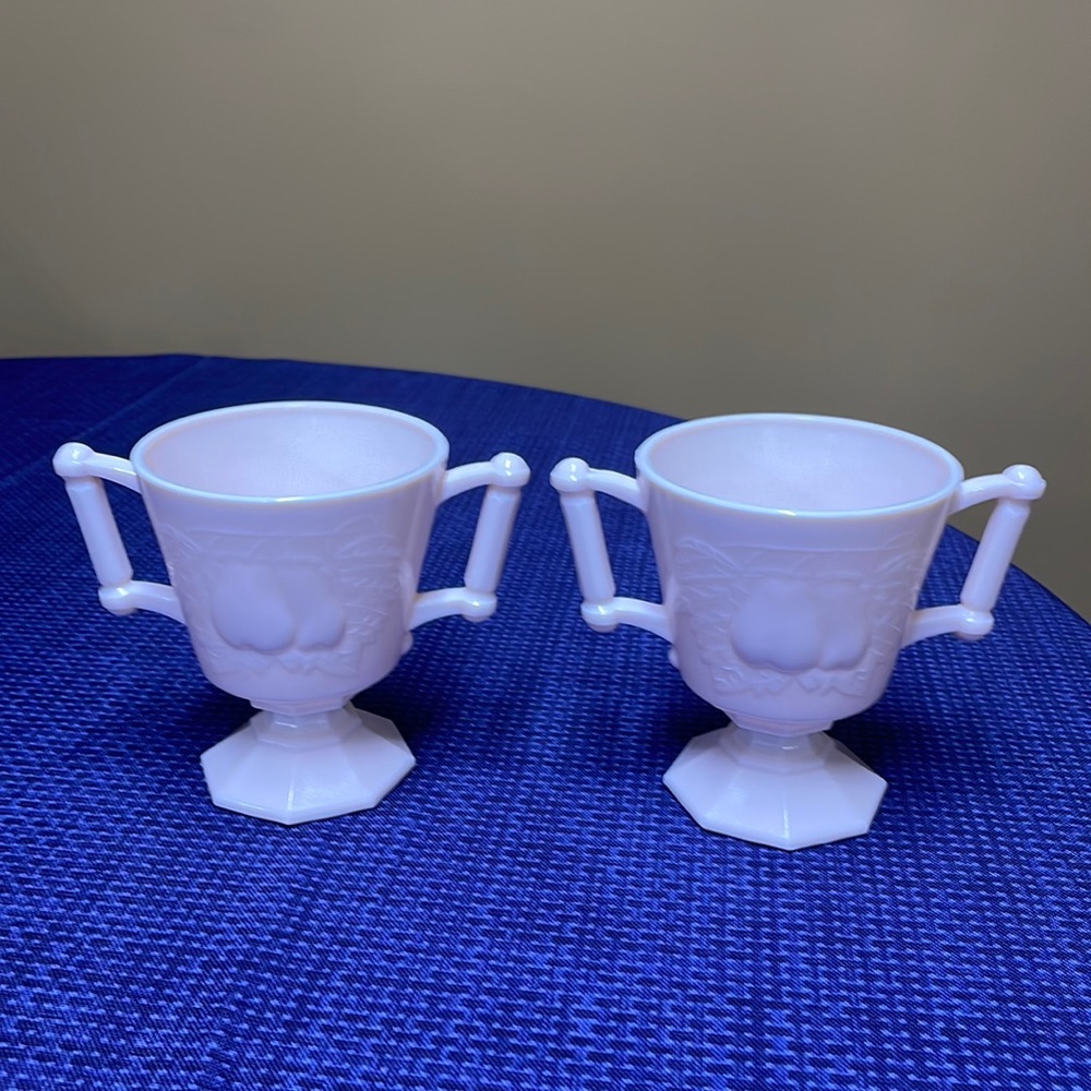 Jeannette Pink Milk Glass Baltimore Pear two handled Sugar bowl or custard cups
